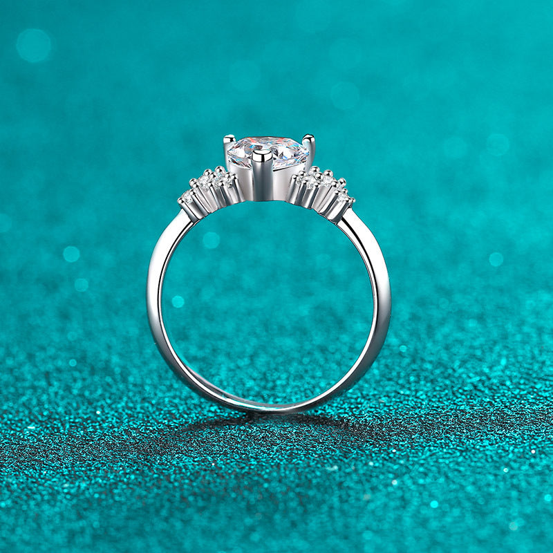 925 Sterling Silver Heart-shaped Moissanite Ring